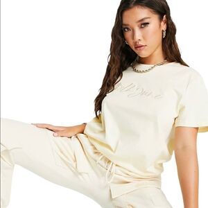 Sixth June Unisex Relaxed Tee Shirt Tonal Logo Sz M NWT